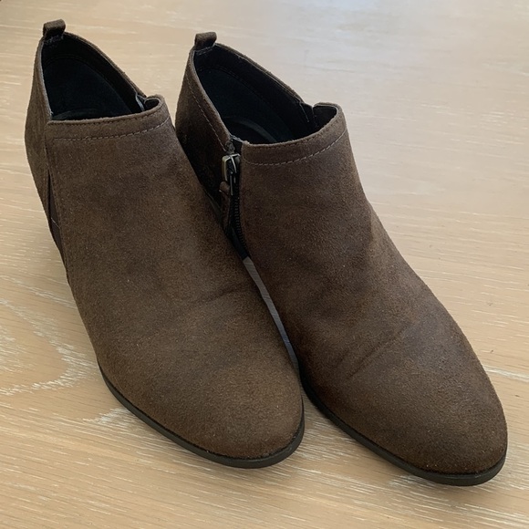 Franco Sarto Barrett Ankle Booties Size 7.5M New with Box, super cute - Picture 3 of 10